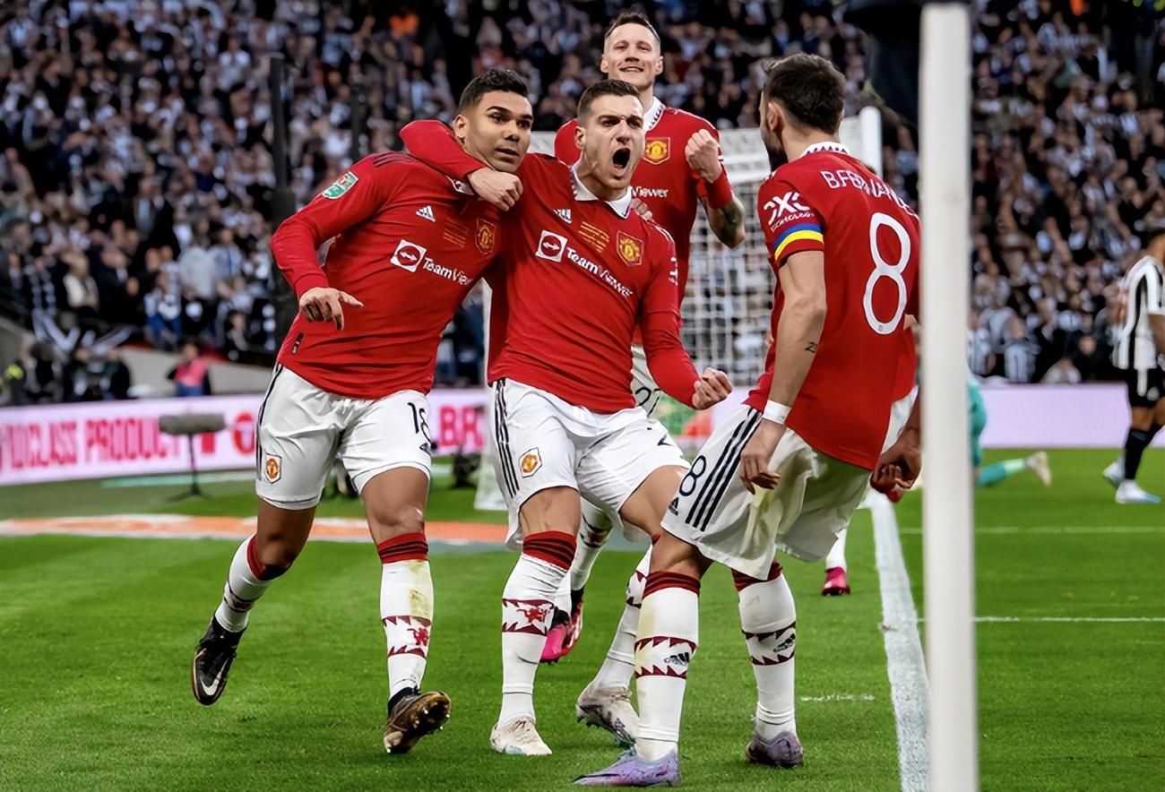 开云体育官方网-法兰克福今夜伤情更新，志在足总杯名次提升，压力陡增，纪律约束更严格(冯友兰人生的境界)