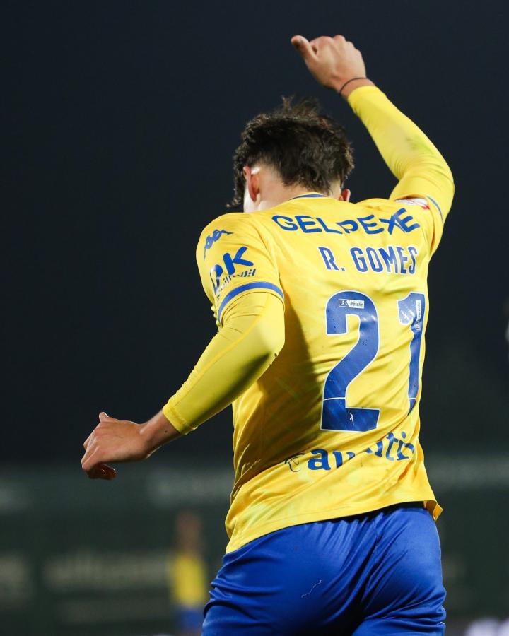 新奥尔良鹈鹕主帅复盘备战葡超关键时刻本菲卡止住颓势之后，窗口期达拉斯独行侠调整名单以备欧联(难掩颓势尽显王者风范是什么梗)